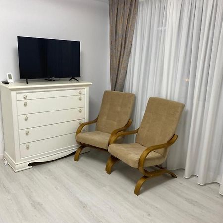 Ph16 Lägenhet Piatra Neamţ Exteriör bild